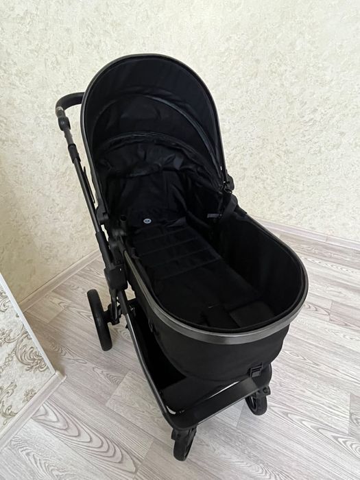 Новая коляска за 30 000тг