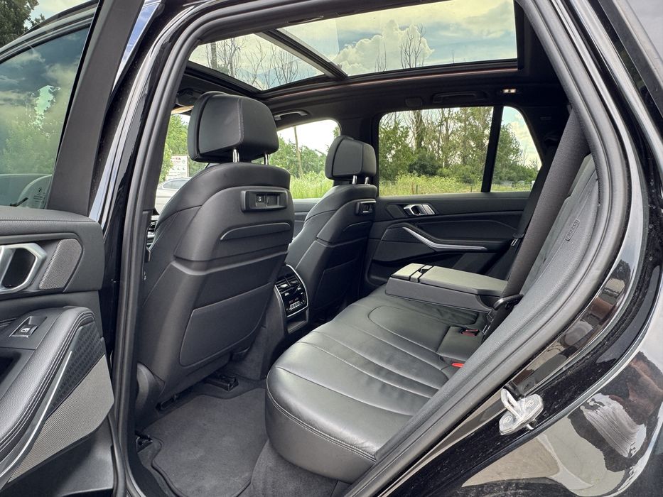 Bmw X5 Laser/Maxton/Ventilatie/Suspensie/Webasto/Pano/Keyless/Swarosky/Head up/distronic/Jante 22