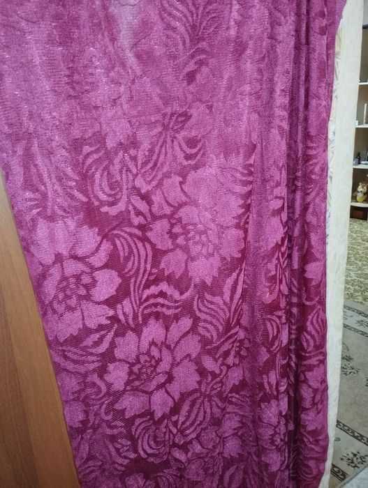 Продам шторы б/у.