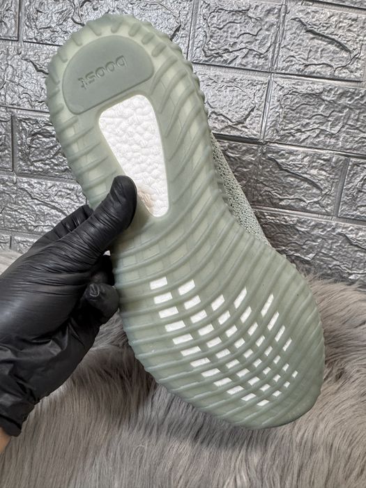 Yeezy 350 v2 Salt Pk Premium