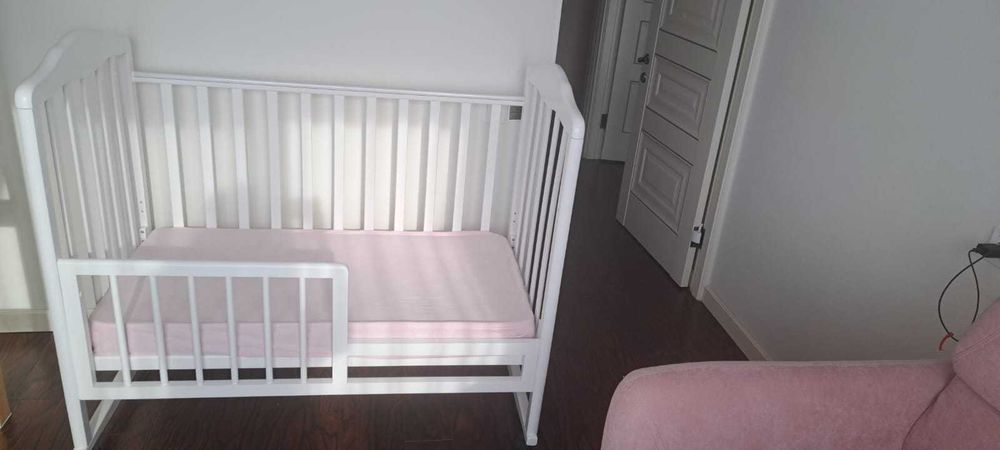 Детская кровать (манеж)