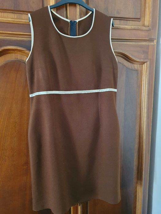 Vand sarafan si sacou maro elegante , marime 44