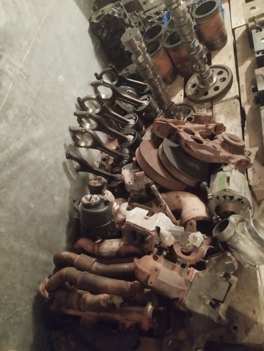 Продам на мерседес актрос