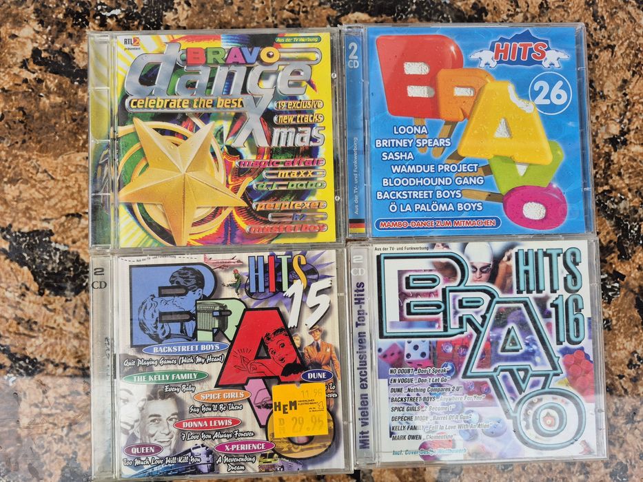 Vând 23 CD muzica usoara mixta Bravo artisti internationalii

- Tot