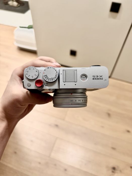 Продам Fujifilm XE5