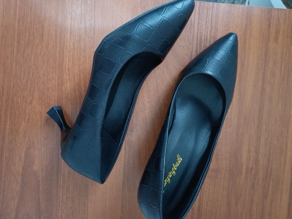 Обувки от естествена кожа