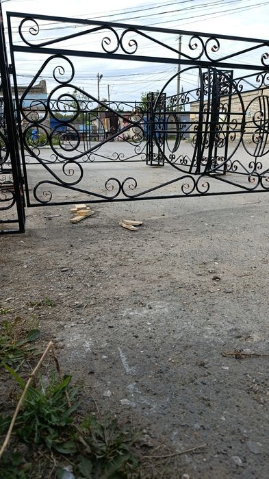 Оградки и Мазары