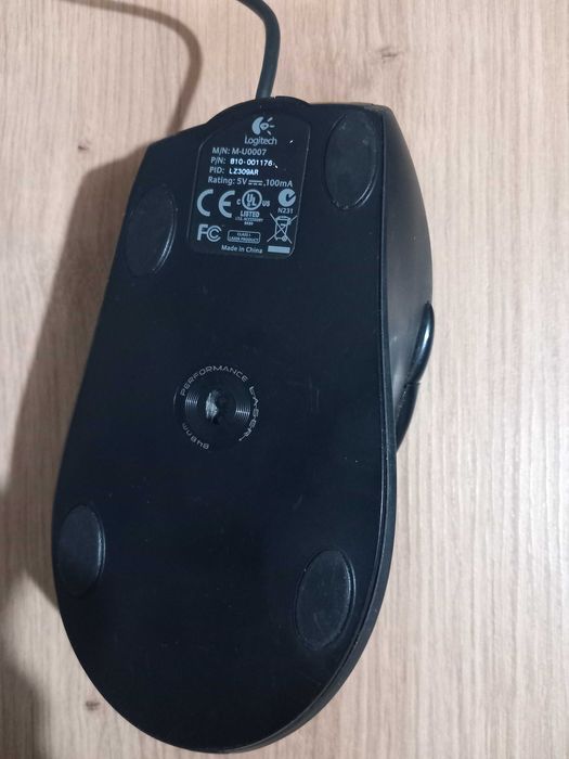 Геймърска мишка Logitech M500
