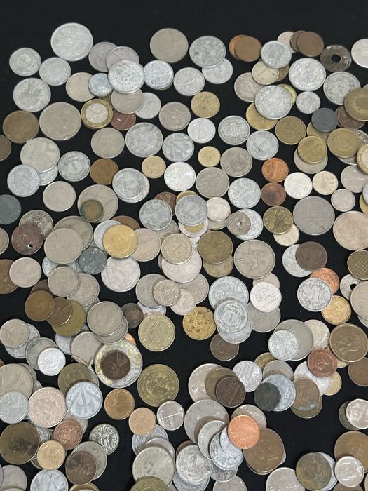 Super Pret! Lot Imens Monede de Colecție – Peste 450 Bucăți (Țări Diferite)
