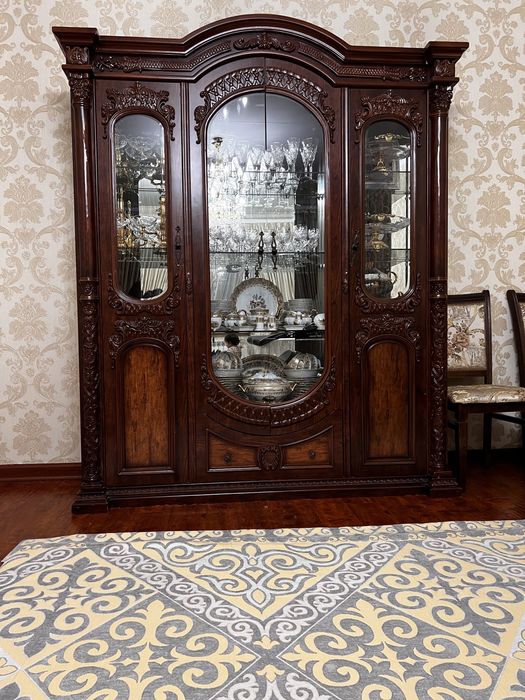 Горка и тумбой для зала