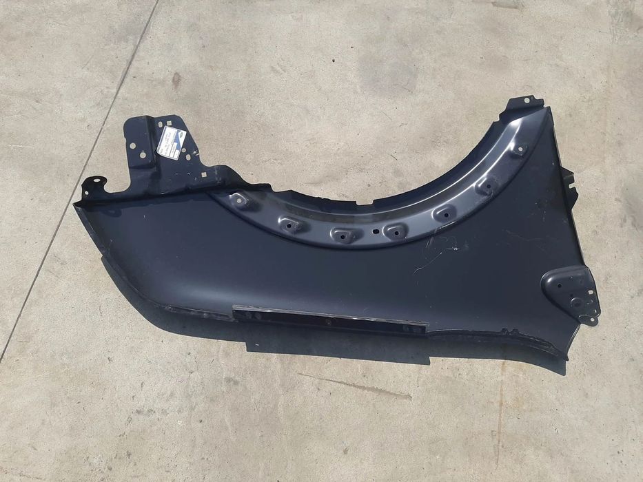 aripa stanga fata ford transit connect dupa 2002