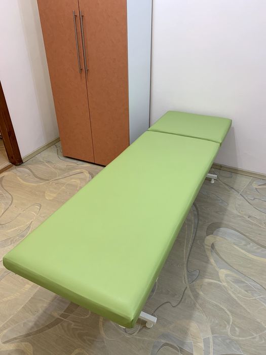 Кушетка медицинская