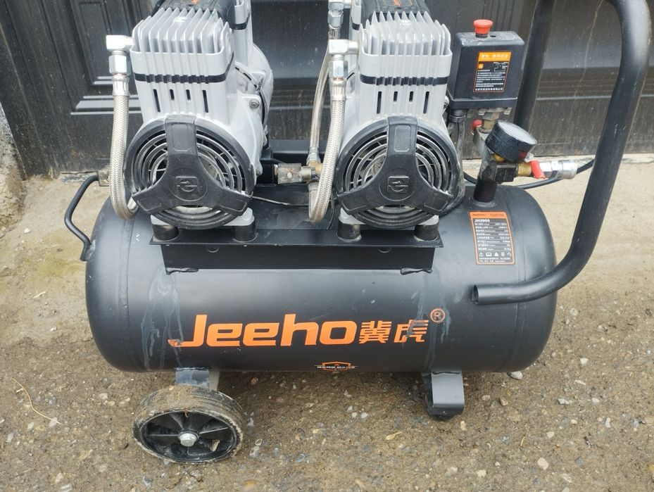 Компрессор безшумный мощный 1.5×3 квт