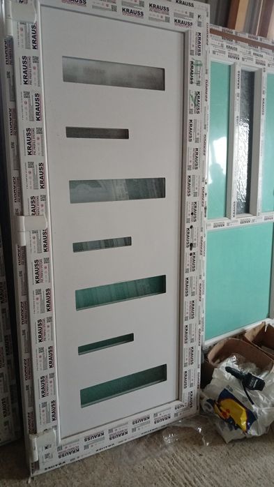 Vand tâmplărie PVC preț producator