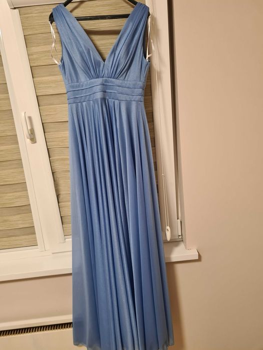 Официална рокля (бална рокля)