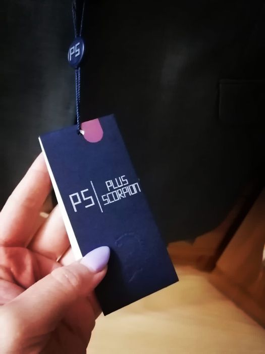 Новый стильный костюм