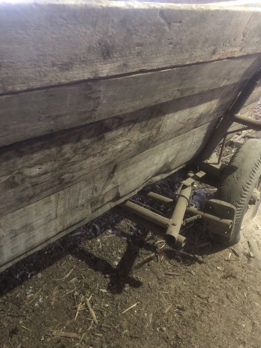 Vand caruță tractor