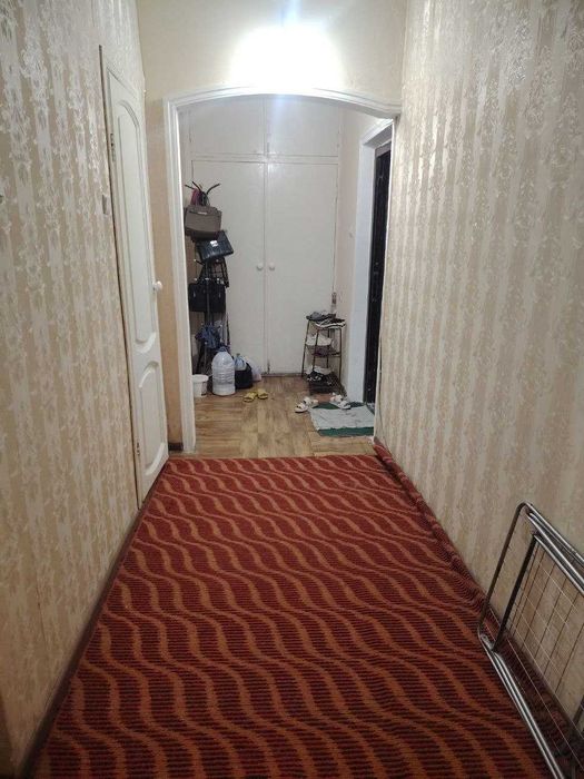 Продается квартира в Яшнабадском районе Авиасозлар 2-х ком 4-этаже