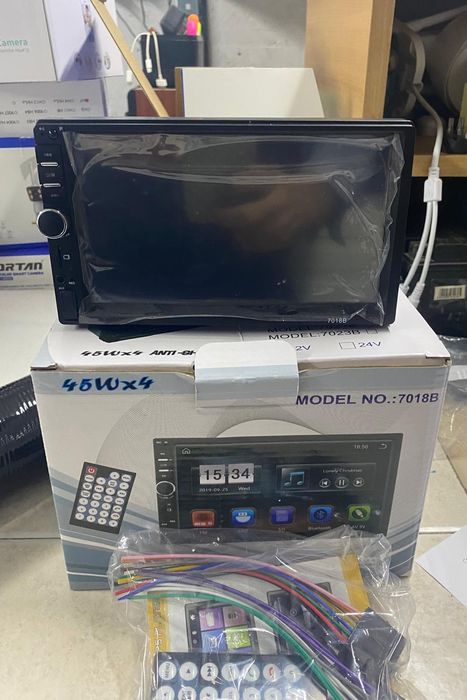 Mp5 player auto, bluetoth, telecomanda, 4x45w, Radio, mirrolink, slot