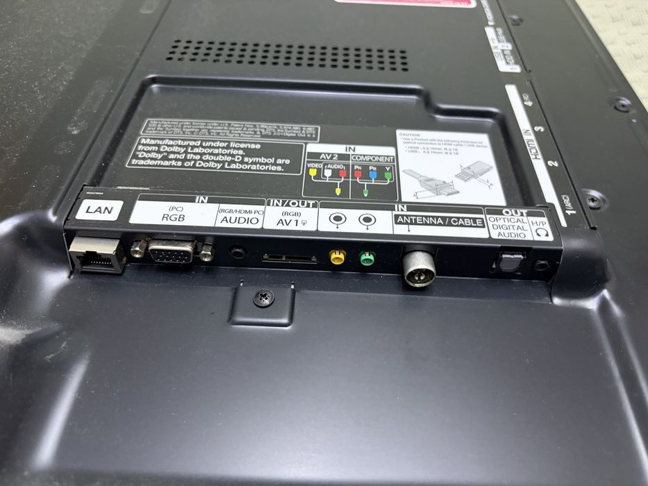 Телевизор LG 42диагональ 42LM660T