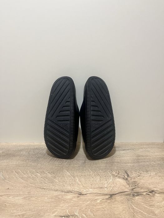 Nike calm 1 N40
