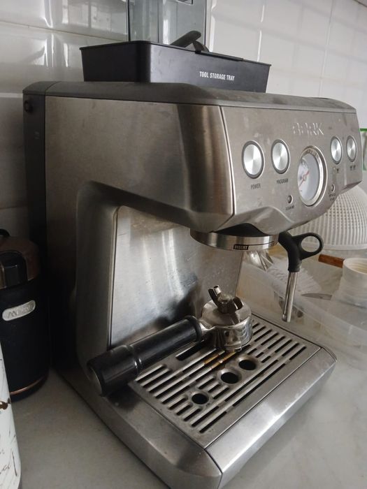 Продам кофемашину BORK