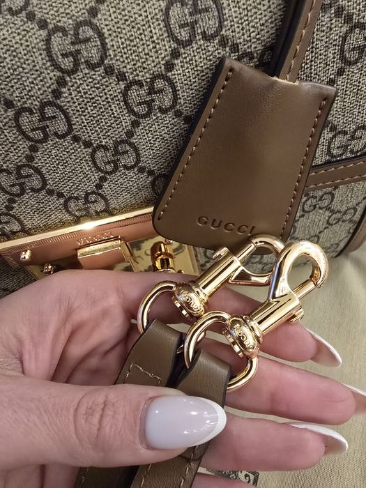 Налична чанта Gucci Padlock
