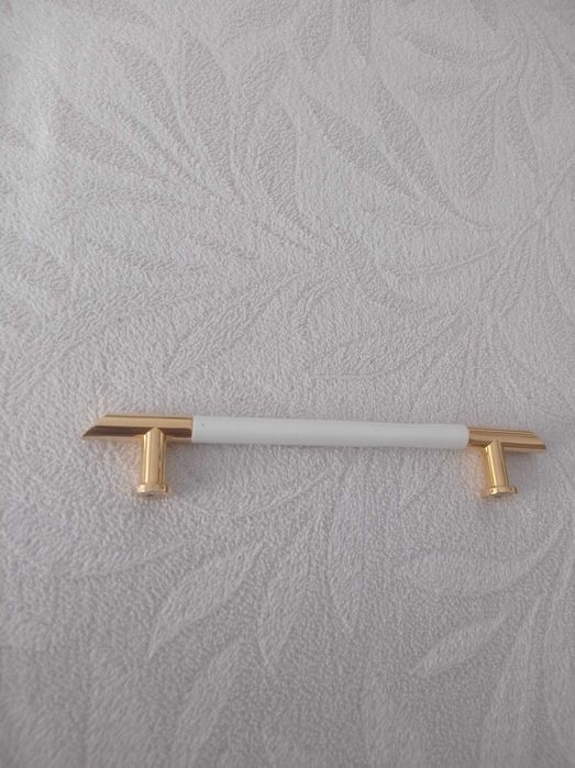 Мебелни дръжки  128mm