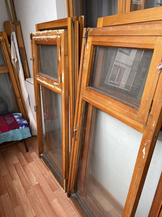 Окна из чистого дерева