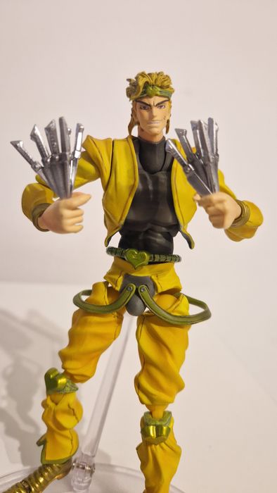 Vând figurină Jojo's Bizarre Adventure part 3 DIO