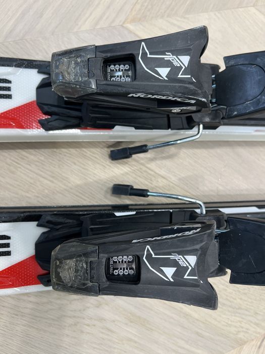 Ски  176см Nordica