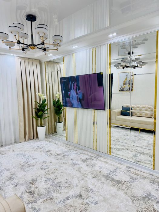 Srochno Chilonzor Novza metro 2 lyuks kvartira sotiladi