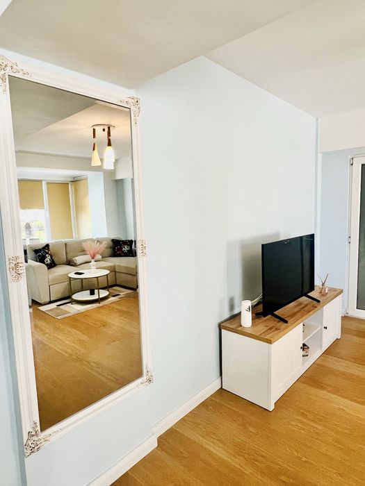 2 camere decomandate – Piața Ovidiu, Peninsula | Etaj 1 | Mobilat