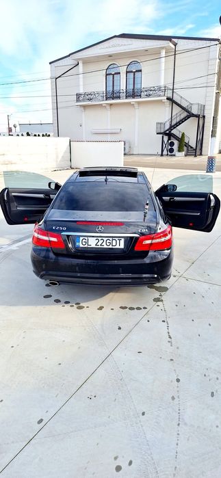 Mercedes E250 coupe