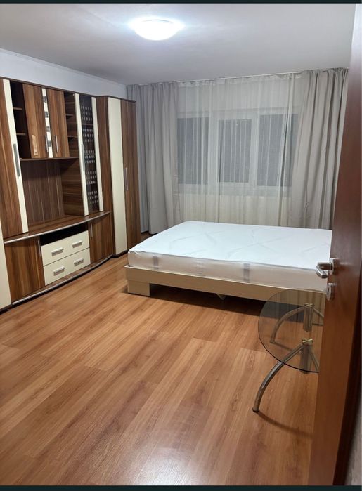 Inchiriez apartament doua camere