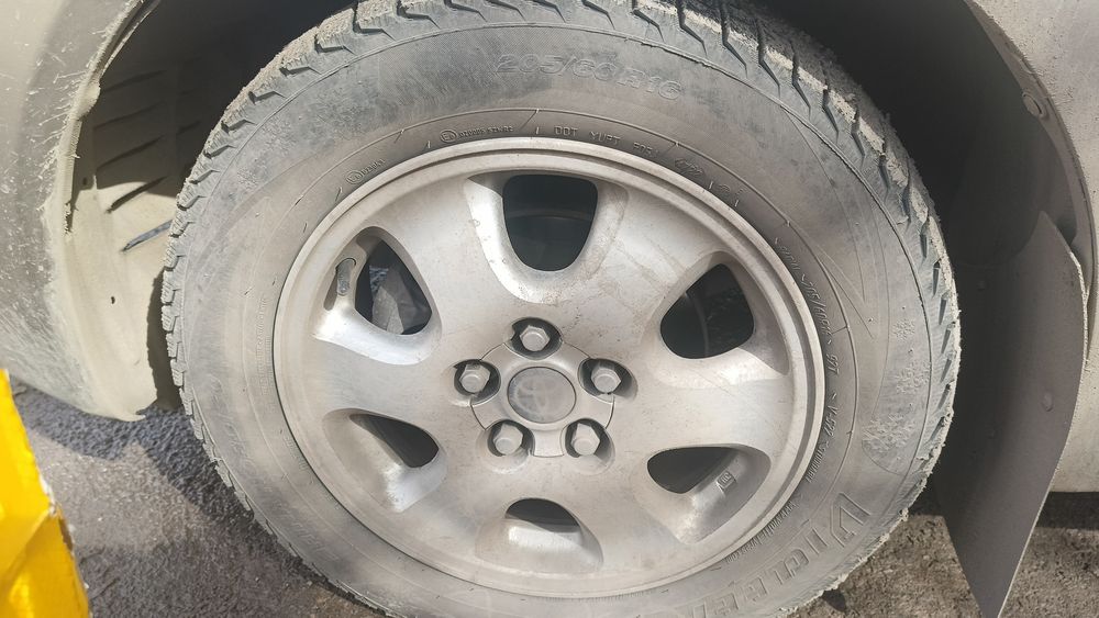 Титанки от ипсум Авенсис версо