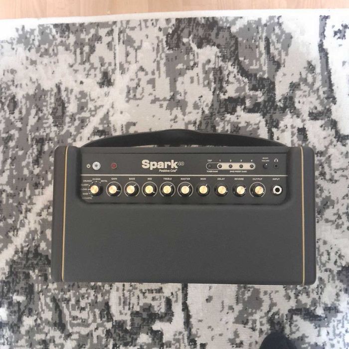 Продам комбоусилитель Spark PositiveGrid