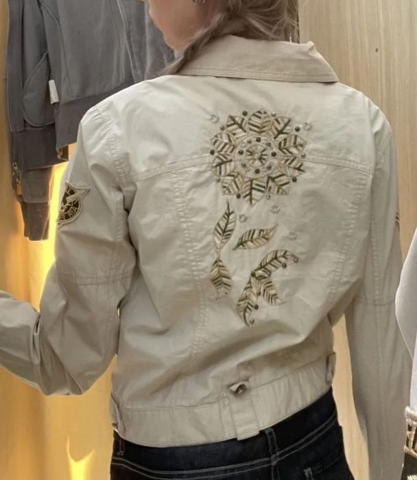 Белая Куртка  бомбер Винтаж
