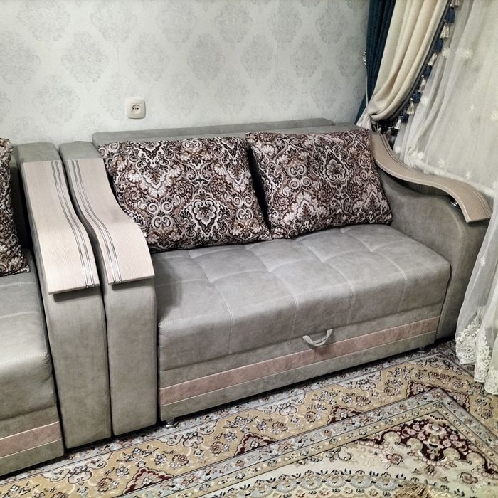 Мягкий уголок для гостиной