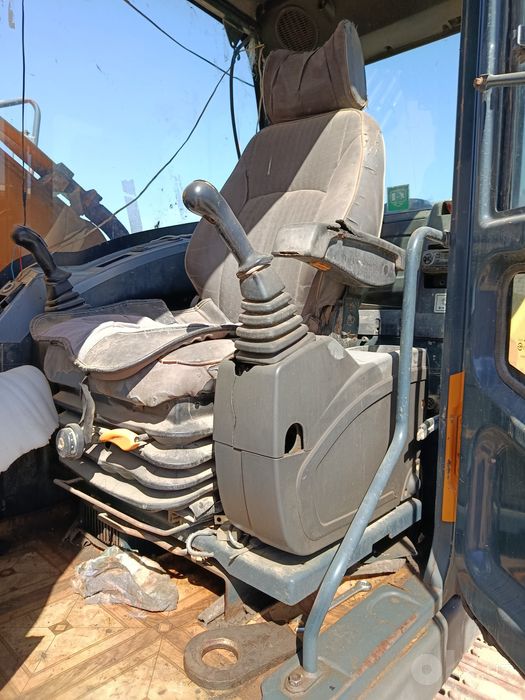 Ekskavator Hyundai [ROBEX 220LC-9C] [2012]-yil, Holati aʼlo!