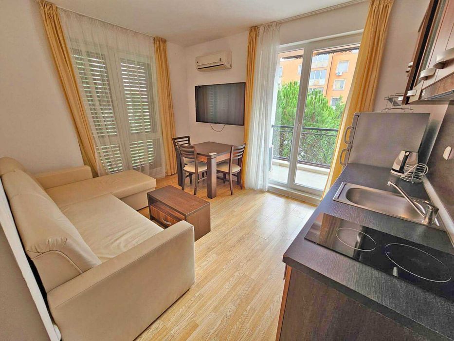 Продава се Тристаен апартамент в к.к. Слънчев бряг - 76 кв.м за 1382 €/кв.м - Снимка #3