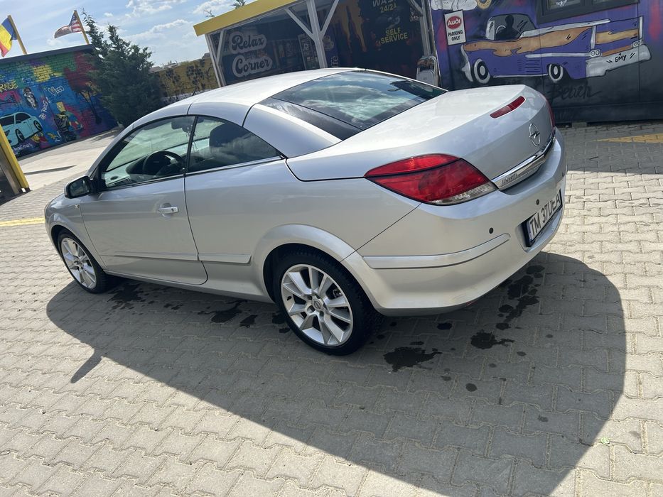 Opel Astra H Twintop