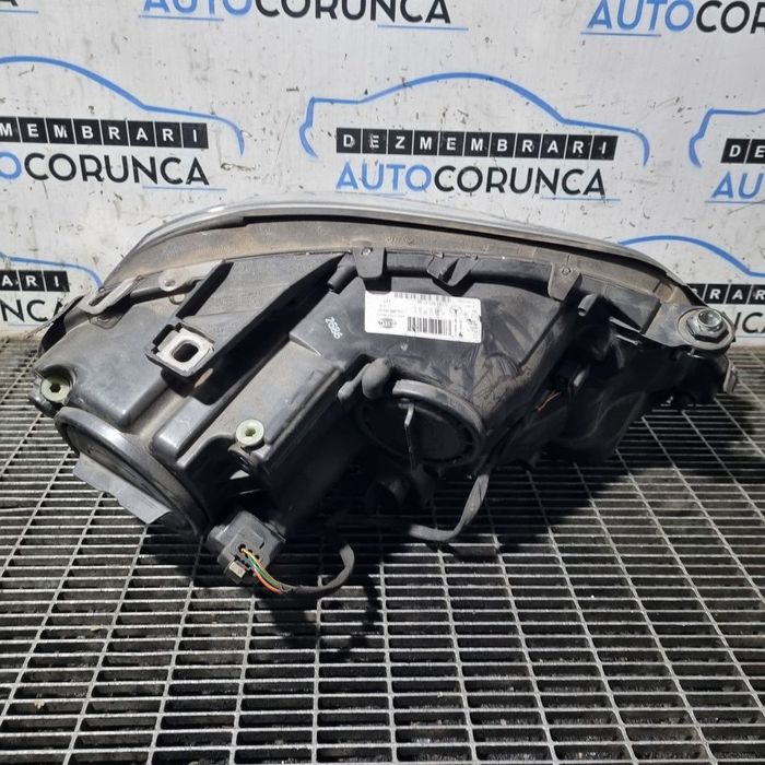 Far Stanga Mercedes ML W164 Facelift 2008 - 2011 SUV 4 Usi (1072) Fara xenon ...