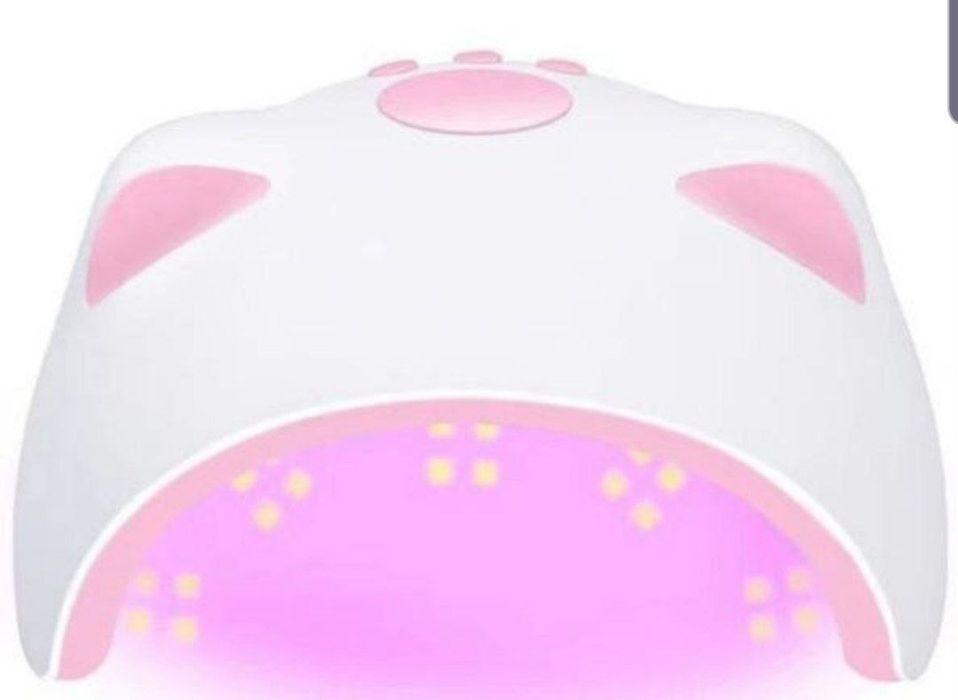 Для мастеров ногтевого сервиса лампа