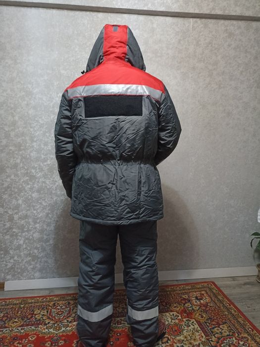 Продам бушлат с ватниками новый!