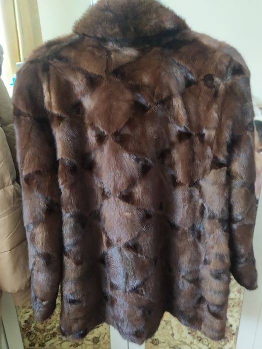 Продам шубу норковую!