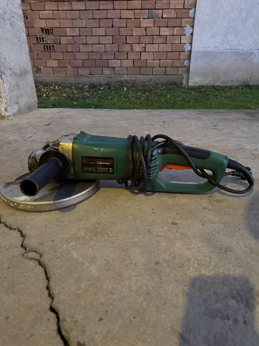 Продавам ъглошлайф