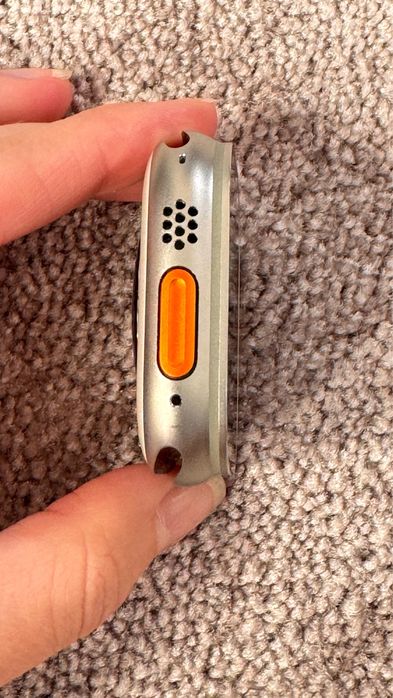 Apple Watch Ultra 1 GPS + Celluar 49 mm - ca nou