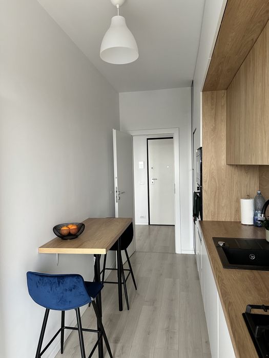 Masă tip bar pentru bucătărie, blat 100 × 50 cm, picioare reglabile