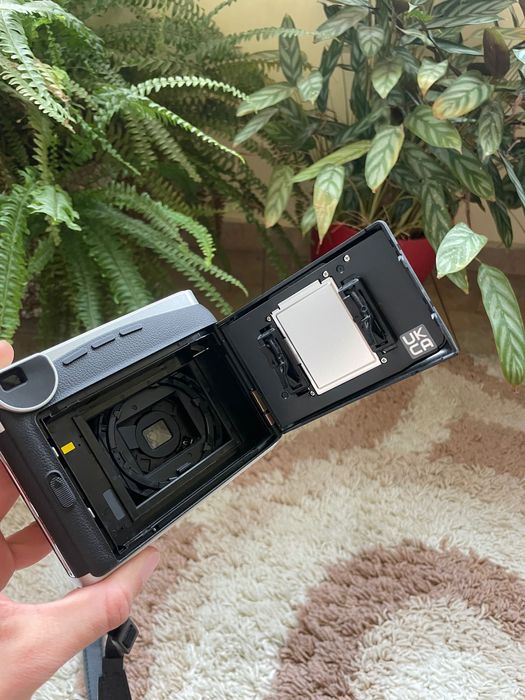 Fuji Instax Mini90 Neo Classic фотоапарат за моментни снимки